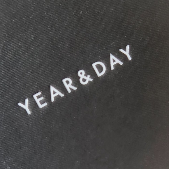 NEW! Year&Day 20pc Flatware Set - Picture 3 of 5